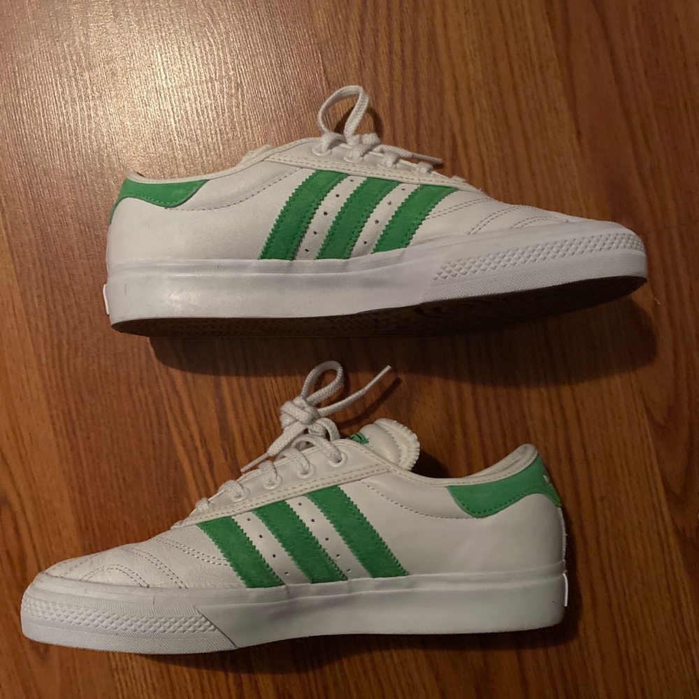 Adidas - Picture 4 of 5